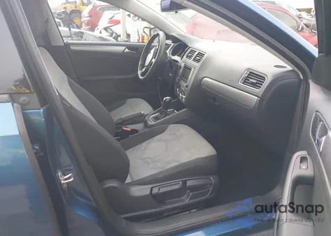 2018 Volkswagen Jetta 1.4T S z USA, uszkodzony, nr VIN 3VW2B7AJ1JM259479